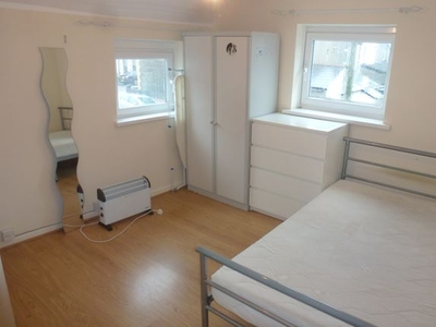 End terrace house to rent in Diana Street, Roath CF24
