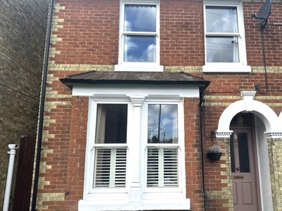 End terrace house to rent in Guildford Road, Canterbury CT1