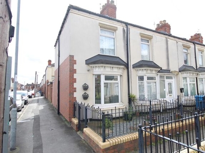 End terrace house to rent in Holland Street, Hull HU9
