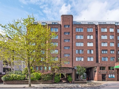 Flat for sale in Wellington Road, London NW8