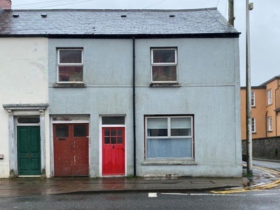 Flat to rent in 10 Priory Street, Carmarthen SA31