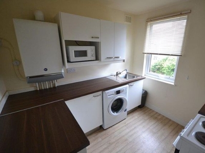 Flat to rent in Adderley Road, Leicester LE2