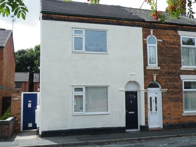Flat to rent in Henry Street, Crewe, Cheshire CW1