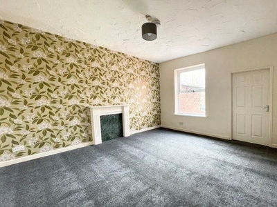 Flat to rent in Cross Lane, Manchester M26