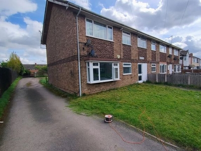 Flat to rent in Deans Road, East Park, Wolverhampton WV1