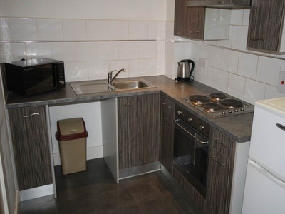 Flat to rent in Grattan Road, Bradford BD1