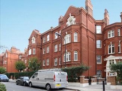 Flat to rent in King Street, Ravenscourt Park, London W6