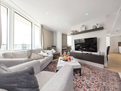 Flat to rent in Lombard Wharf, Battersea Square, London SW11