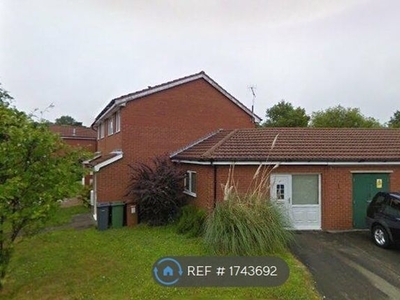 Flat to rent in Madeley Drive, Wirral CH48