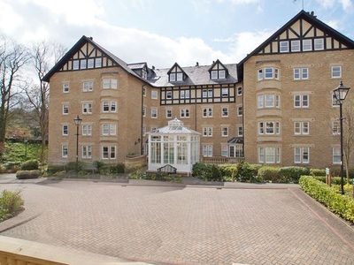 Flat to rent in Mansfield Court, Harrogate HG1