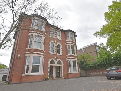 Flat to rent in Mansfield Road, Sherwood, Nottingham NG5