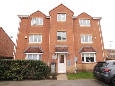 Flat to rent in Mill View Road, Beverley HU17