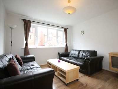 Flat to rent in Nash Street, Hulme, Manchester M15