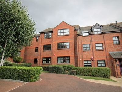 Flat to rent in Old Mill Close, St. Leonards, Exeter EX2