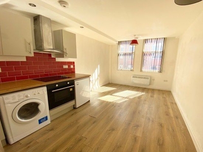Flat to rent in Queen Street, Leicester LE1