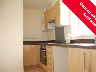 Flat to rent in Renard Rise, Stonehouse, Gloucestershire GL10