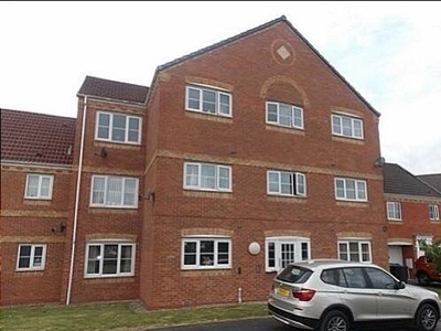 Flat to rent in Sannders Crescent, Tipton, West Midlands DY4