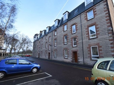 Flat to rent in South Inch Place, Perth PH2