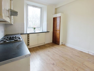 Flat to rent in Springwell Place, Edinburgh EH11