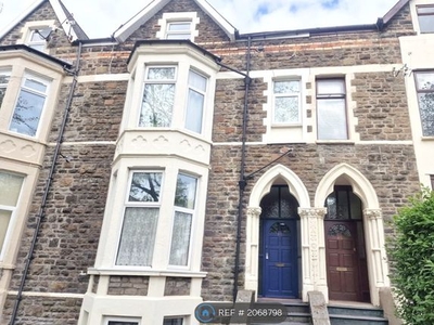 Flat to rent in Stacey Road, Cardiff CF24