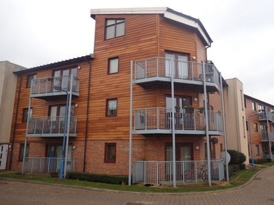 Flat to rent in Staverton Grove, Milton Keynes MK10