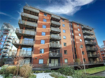 Flat to rent in The Foundry, 2A Lower Chatham Street, Manchester M1