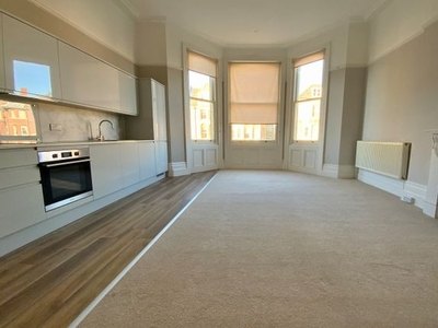 Flat to rent in Third Avenue, Hove BN3