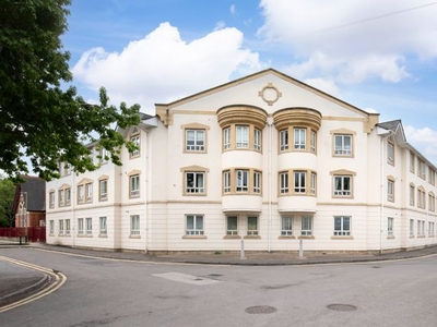 Flat to rent in Wallace Apartments, Cheltenham GL52
