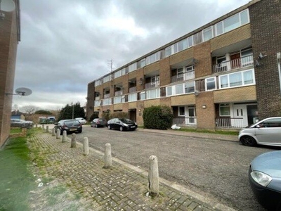 Flat to rent in Winchester House, Aylesbury HP21