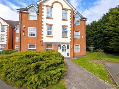 Flat to rent in Windsor Court, Binley, Coventry CV3