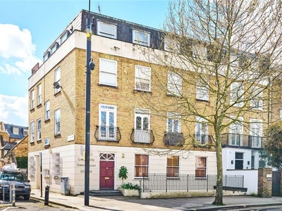 Maisonette for sale in Moore House, 495 - 497 Fulham Road, London SW6