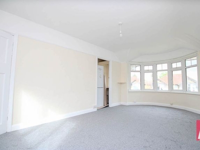 Maisonette to rent in West Drive, Garston WD25