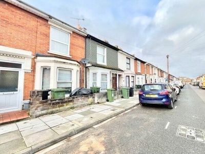 Property to rent in Bath Road, Southsea PO4