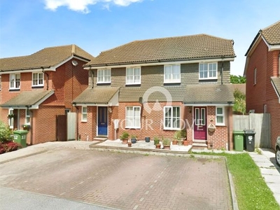 Property to rent in Latham Close, Dartford, Kent DA2