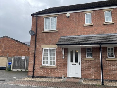 Property to rent in Littleworth, Mansfield NG18