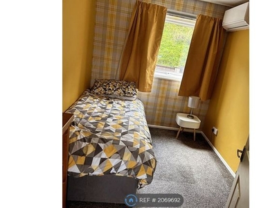 Room to rent in Lockington Avenue, Plymouth PL3