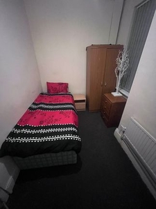 Room to rent in Oakwood Road, Sparkhill, Birmingham B11