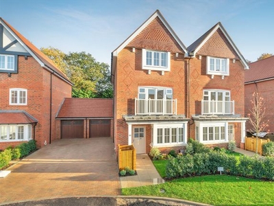 Semi-detached house to rent in Martin Avenue, Ascot SL5