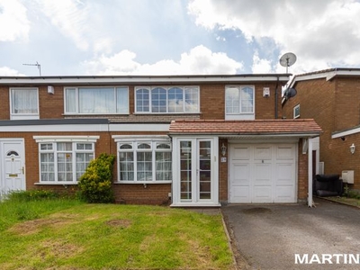 Semi-detached house to rent in Saunton Way, Selly Oak B29
