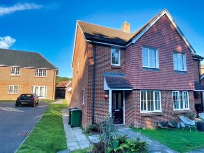 Semi-detached house to rent in The Spinney, Uckfield TN22