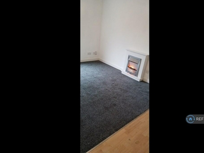1 bedroom flat for rent in Carrington, Nottingham, NG5