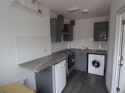 Studio to rent in Sewall Highway, Coventry CV6