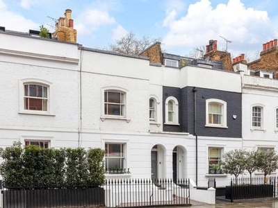 Terraced house for sale in Harwood Road, London SW6