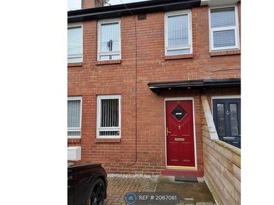 Terraced house to rent in Holystone Crescent, Newcastle Upon Tyne NE7