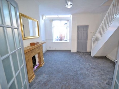 Terraced house to rent in Kingsford Street, Salford M5