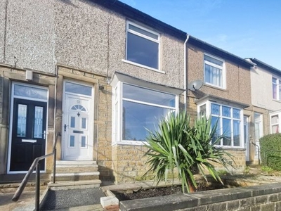 Terraced house to rent in Lawrence Road, Marsh, Huddersfield HD1