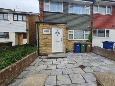 Terraced house to rent in Toft Avenue, Grays RM17