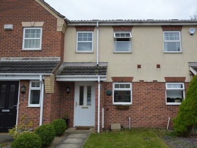 Town house to rent in Kariba Close, Chesterfield S41