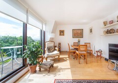 Flat in Parsifal Road, West Hampstead, NW6