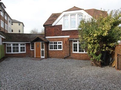 3 bedroom link detached house for sale in Lewes Road, Eastbourne, East Sussex, BN21